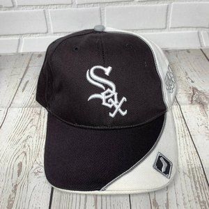 Vintage Chicago White Sox MLB by TEI‎ Hat Strapback Cap Black White New Men